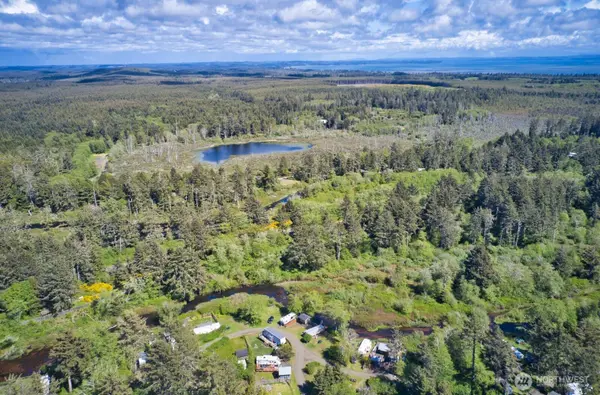 2461 State Route 109, Ocean Shores, WA 98563