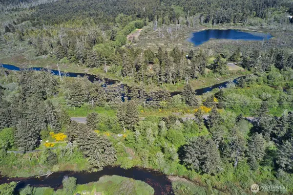 2461 State Route 109, Ocean Shores, WA 98563