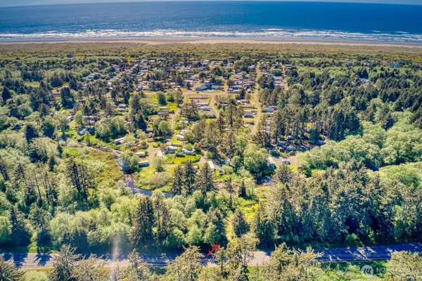 2461 State Route 109, Ocean Shores, WA 98563