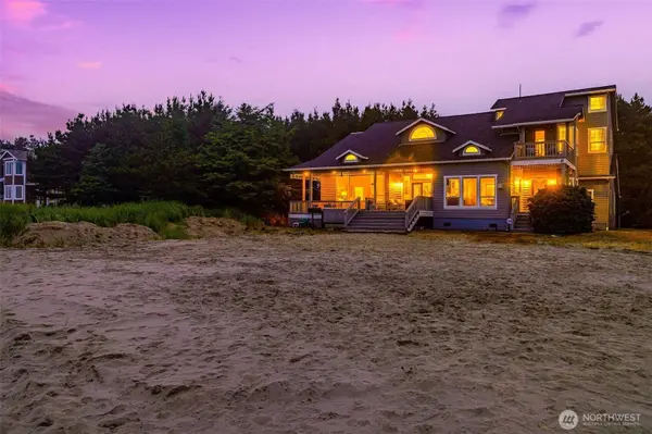 23309 J PL, Ocean Park, WA 98640