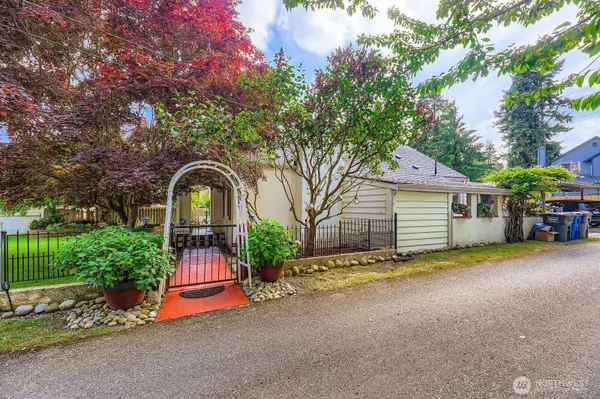 8112 Florida DR, Everett, WA 98203