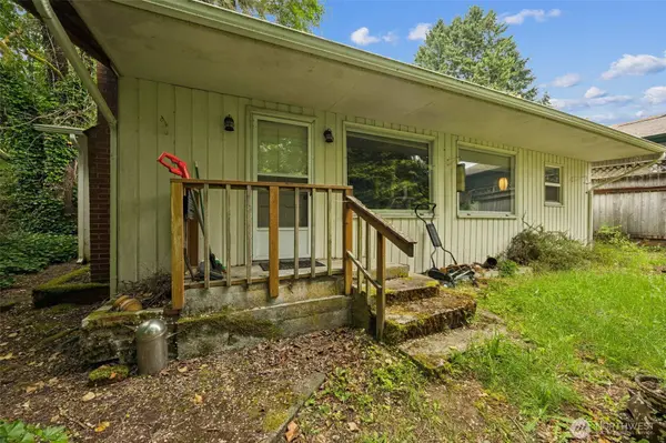 5218 Pattison Lake LN SE, Olympia, WA 98513