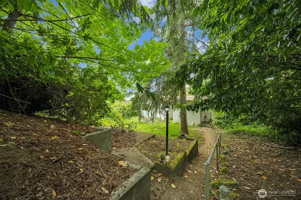 5218 Pattison Lake LN SE, Olympia, WA 98513