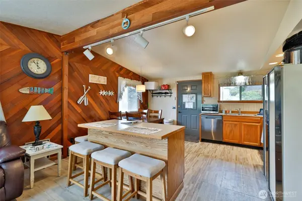 199 Wind Sand LN, Grayland, WA 98547