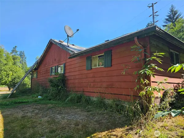 19963 Highway 112, Clallam Bay, WA 98326