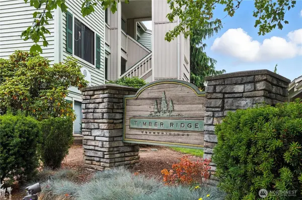 25131 98th PL S #E302, Kent, WA 98030