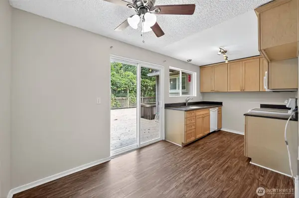 24350 Madura DR NE, Kingston, WA 98346