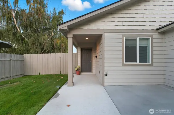 6 N Olympia ST, Kennewick, WA 99336