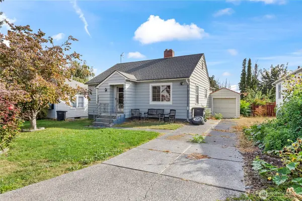 611 S 20th AVE, Yakima, WA 98902