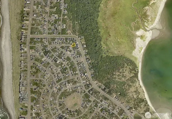 1246 Camero LOOP SW, Ocean Shores, WA 98569