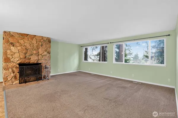3519 96th AVE E, Edgewood, WA 98371