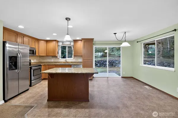 3519 96th AVE E, Edgewood, WA 98371
