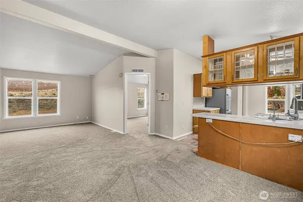 3570 Pinnacle PL, Wenatchee, WA 98801