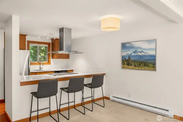 1730 Taylor AVE N #201, Seattle, WA 98109