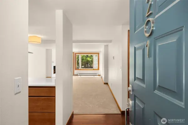 1730 Taylor AVE N #201, Seattle, WA 98109