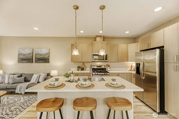 14513 15th PARK W #A, Lynnwood, WA 98087