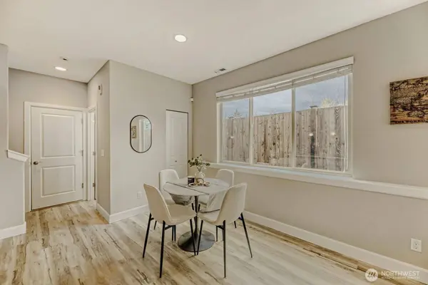 14513 15th PARK W #A, Lynnwood, WA 98087