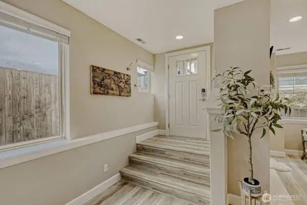 14513 15th PARK W #A, Lynnwood, WA 98087