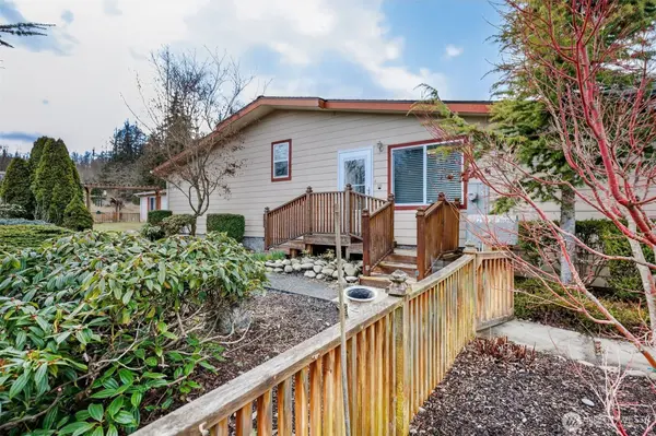 402 Parrish RD, Sequim, WA 98382