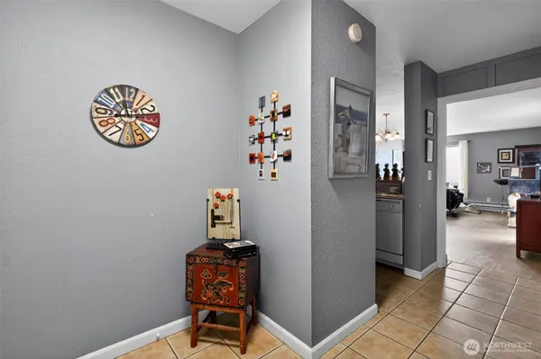 17431 Ambaum BLVD S #D14, Seattle, WA 98148