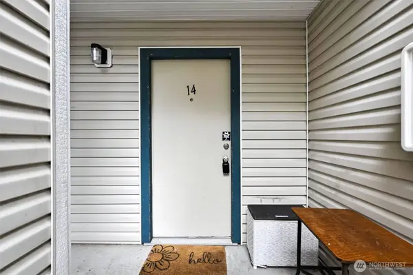 17431 Ambaum BLVD S #D14, Seattle, WA 98148