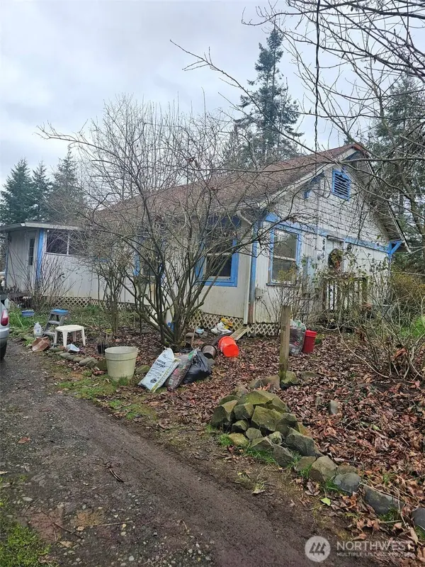 646 Jorgensen RD, Onalaska, WA 98570
