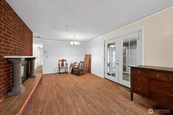271 Hawkins RD, Winlock, WA 98596