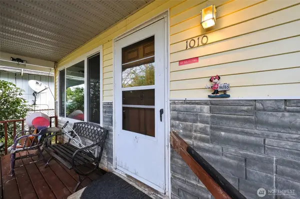 1010 Coolidge RD, Aberdeen, WA 98520