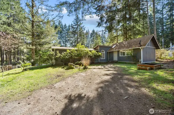 19108 2nd ST NW, Lakebay, WA 98349