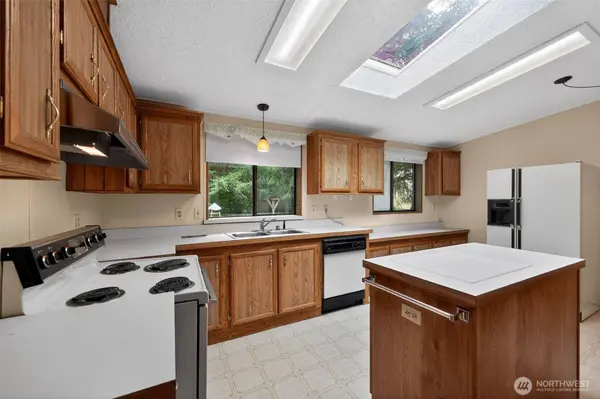 321 SE Evergreen DR, Shelton, WA 98584