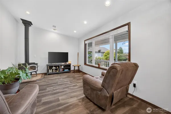 654 E Oak Tree CIR, Sequim, WA 98382