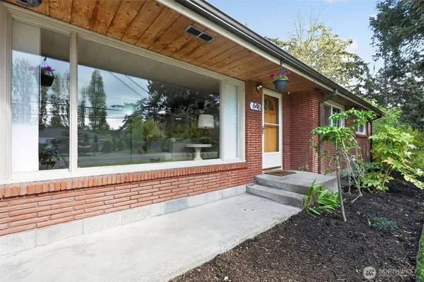 646 SE Ely ST, Oak Harbor, WA 98277