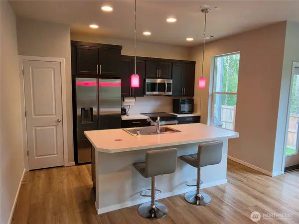 2336 Mookie LN NE, Olympia, WA 98516