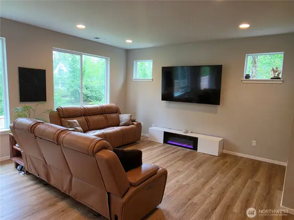 2336 Mookie LN NE, Olympia, WA 98516