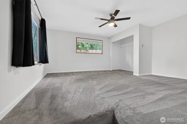 2636 NE Coventry PL, Bremerton, WA 98311