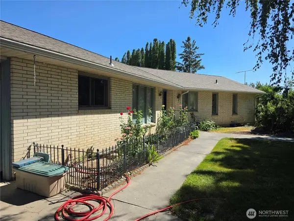 20535 Road 6 SE, Warden, WA 98857