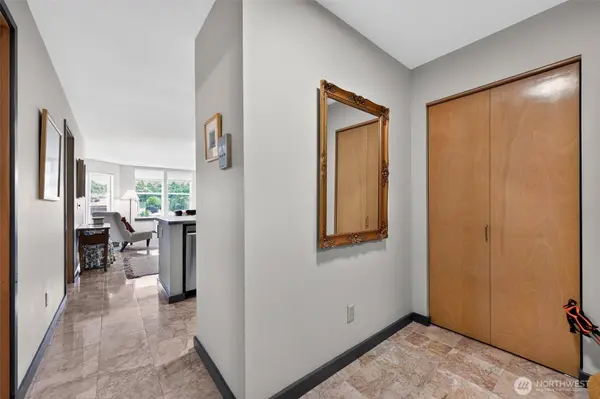 2920 Alki AVE SW #409, Seattle, WA 98116