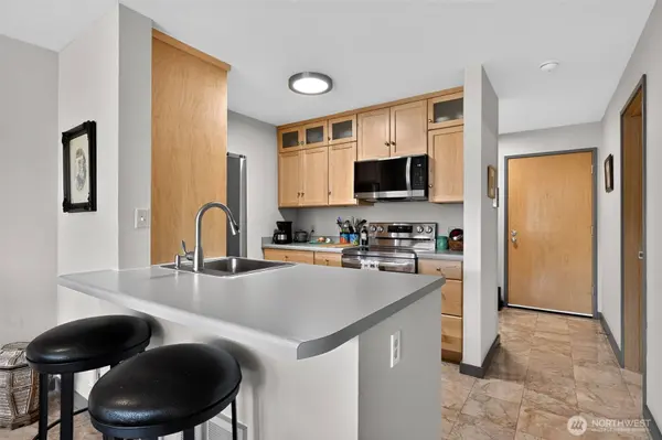 2920 Alki AVE SW #409, Seattle, WA 98116