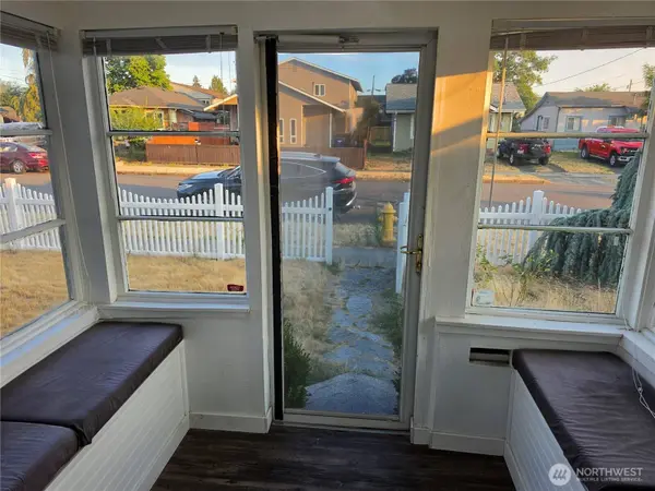225 14th ST SE, Auburn, WA 98002