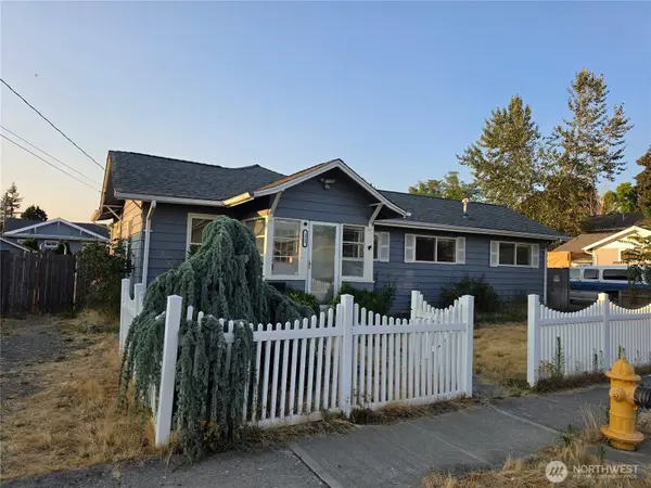 225 14th ST SE