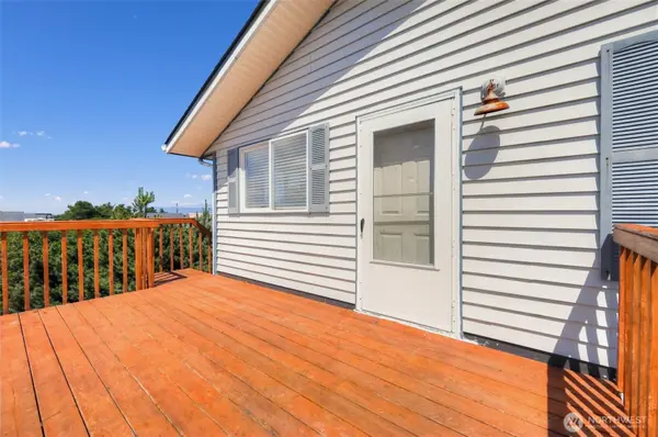 1285 Fairwood DR SW, Ocean Shores, WA 98569
