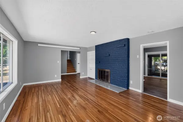 2025 Olympia WAY, Longview, WA 98632