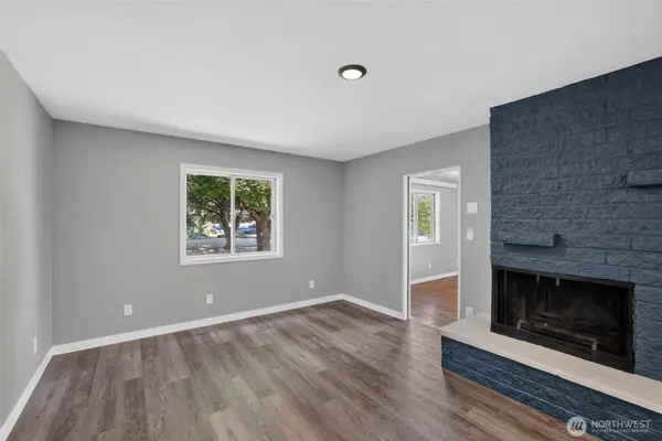 2025 Olympia WAY, Longview, WA 98632