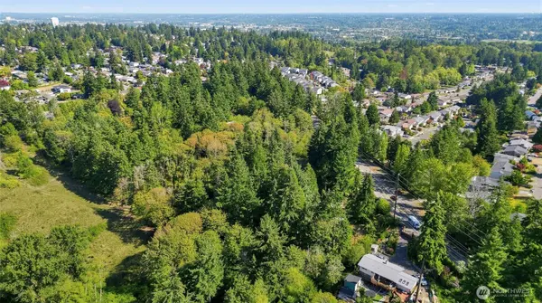 26061 Military RD S, Kent, WA 98032