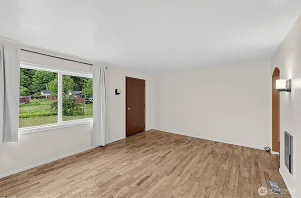 1370 NE Vena AVE, Bremerton, WA 98311