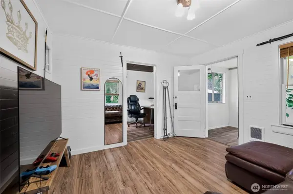 173 Young RD, Randle, WA 98377