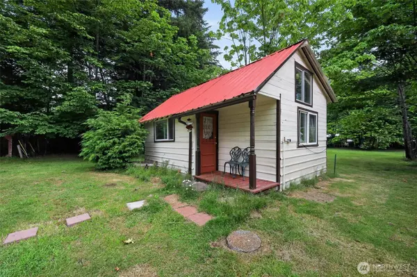 173 Young RD, Randle, WA 98377