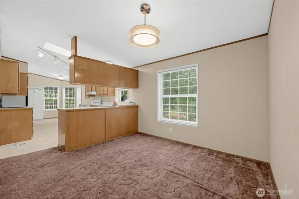 210 E Trudder LN, Union, WA 98592