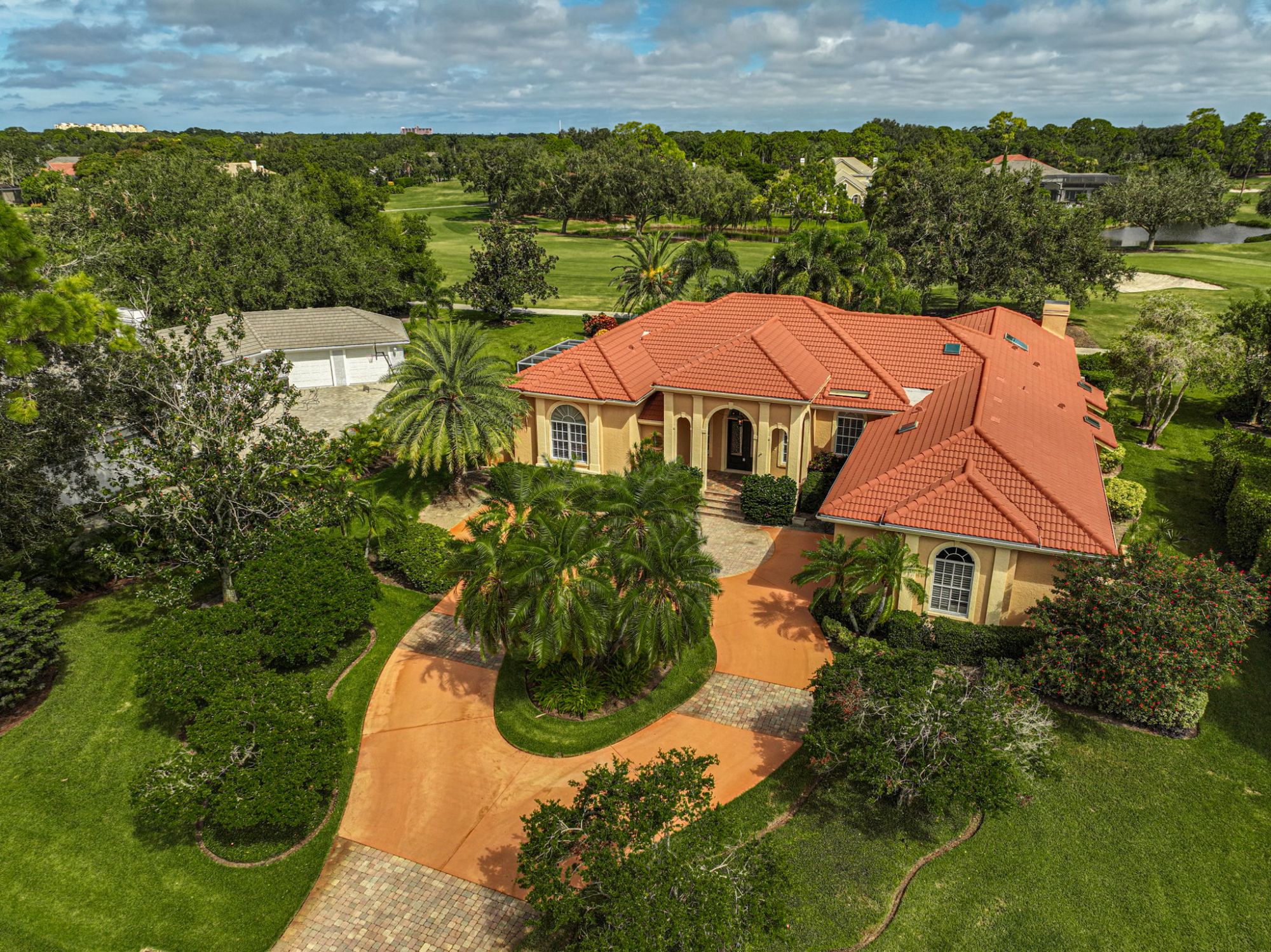 Sarasota Florida luxury golf course homes for sale