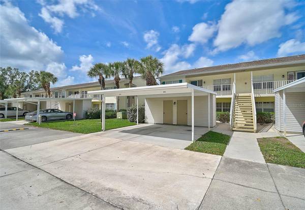208 SILVER LAKE DR #101, Venice, FL 34292
